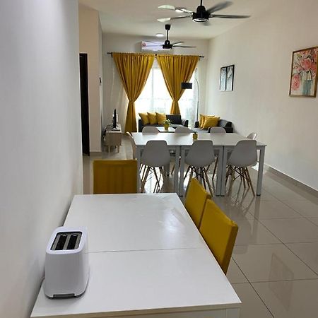 Zima Homestay@Kajang2 Luaran gambar