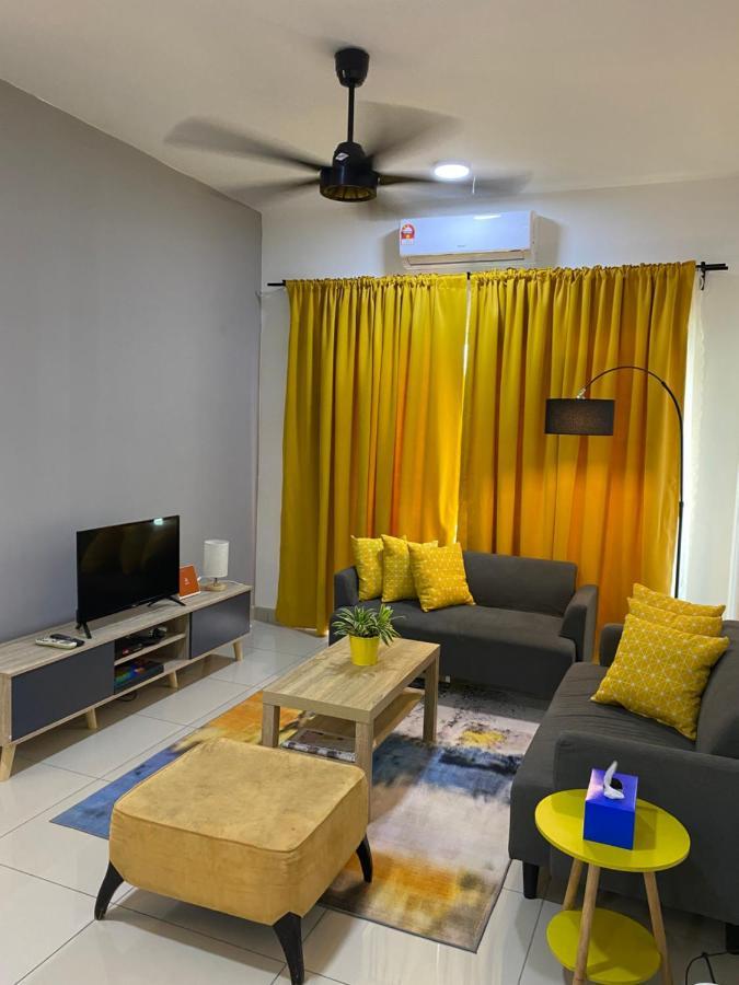 Zima Homestay@Kajang2 Luaran gambar